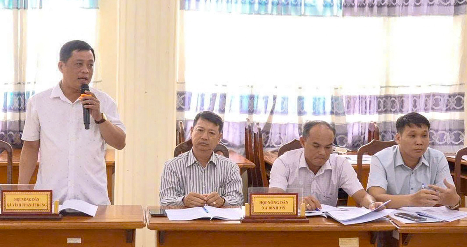 Đại diện các Hội nông dân xã, phường trong cụm thi đua phát biểu