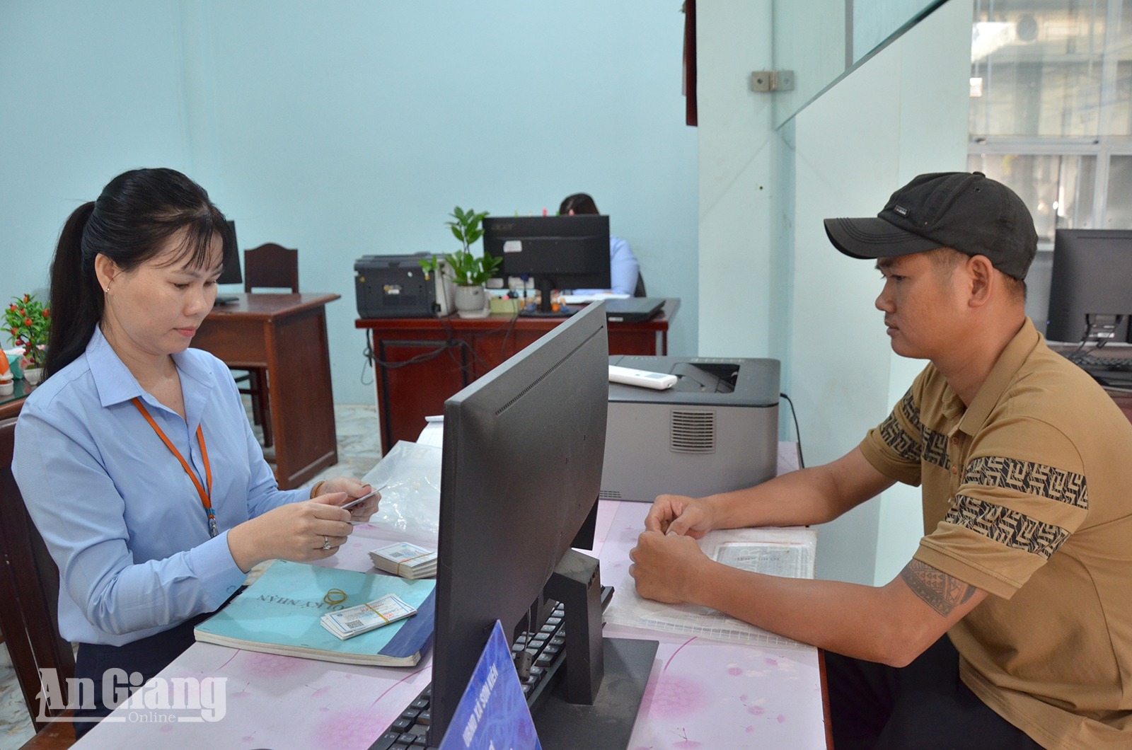 Công chức chủ động để không trễ hẹn hồ sơ