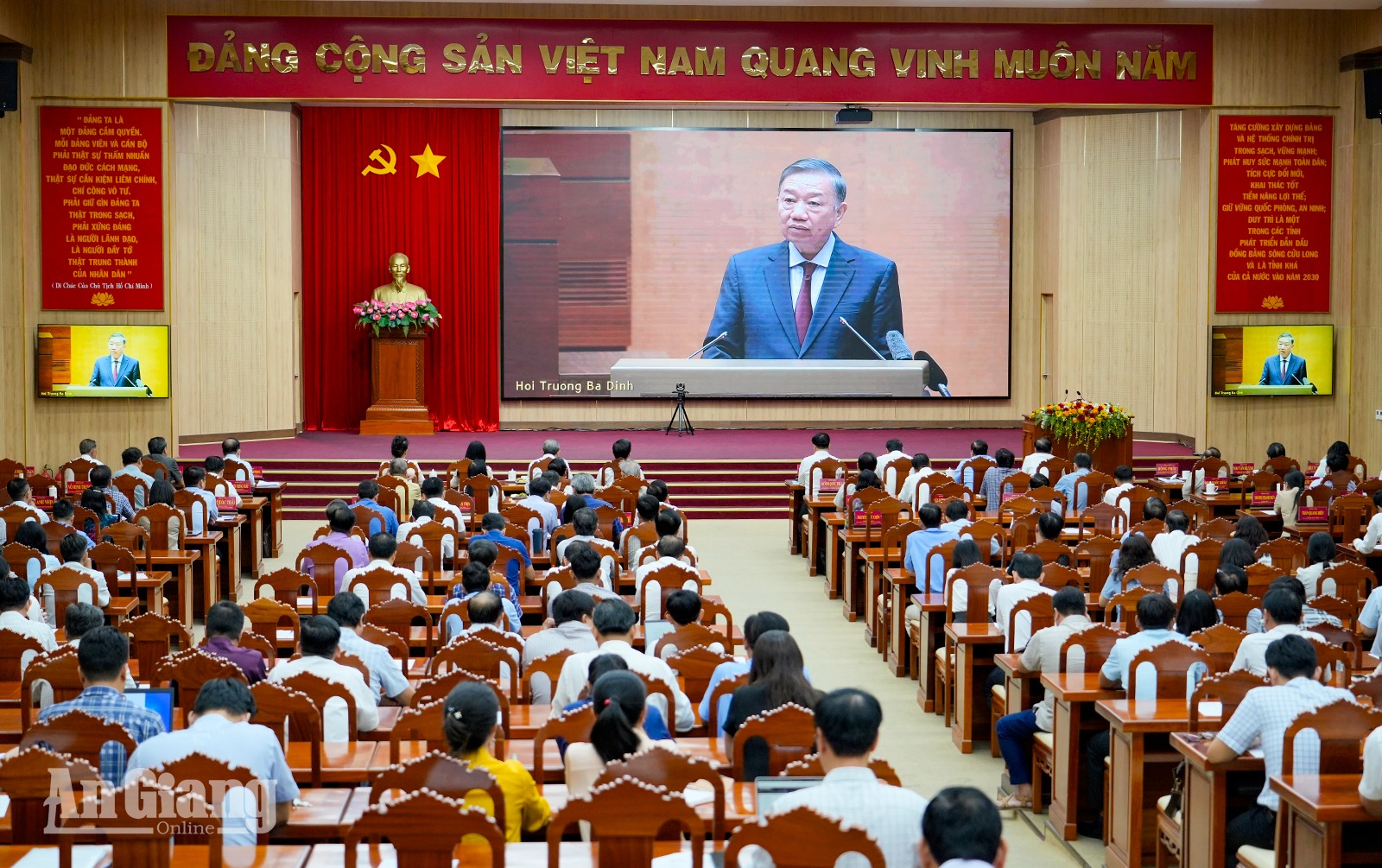 Tỉnh ủy An Giang yêu cầu không để vi phạm nhỏ tích tụ thành sai phạm lớn