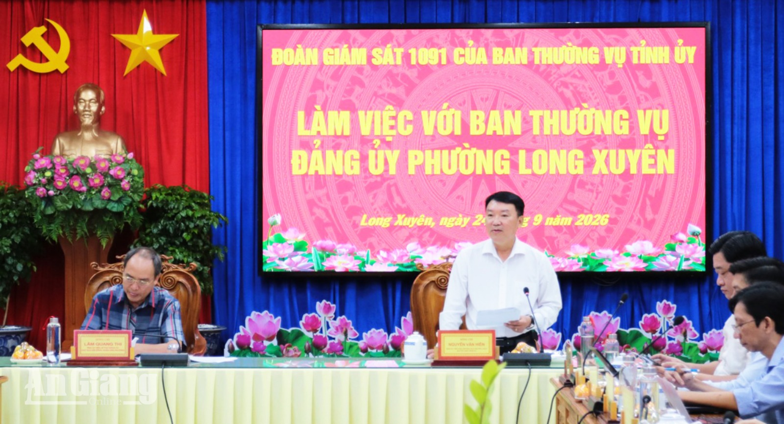 Tỉnh ủy An Giang giám sát công tác cán bộ tại phường Long Xuyên Phó Trưởng Ban Thường trực Ban Tổ chức Tỉnh ủy An Giang, Nguyễn Văn Hiền phát biểu kết luận
