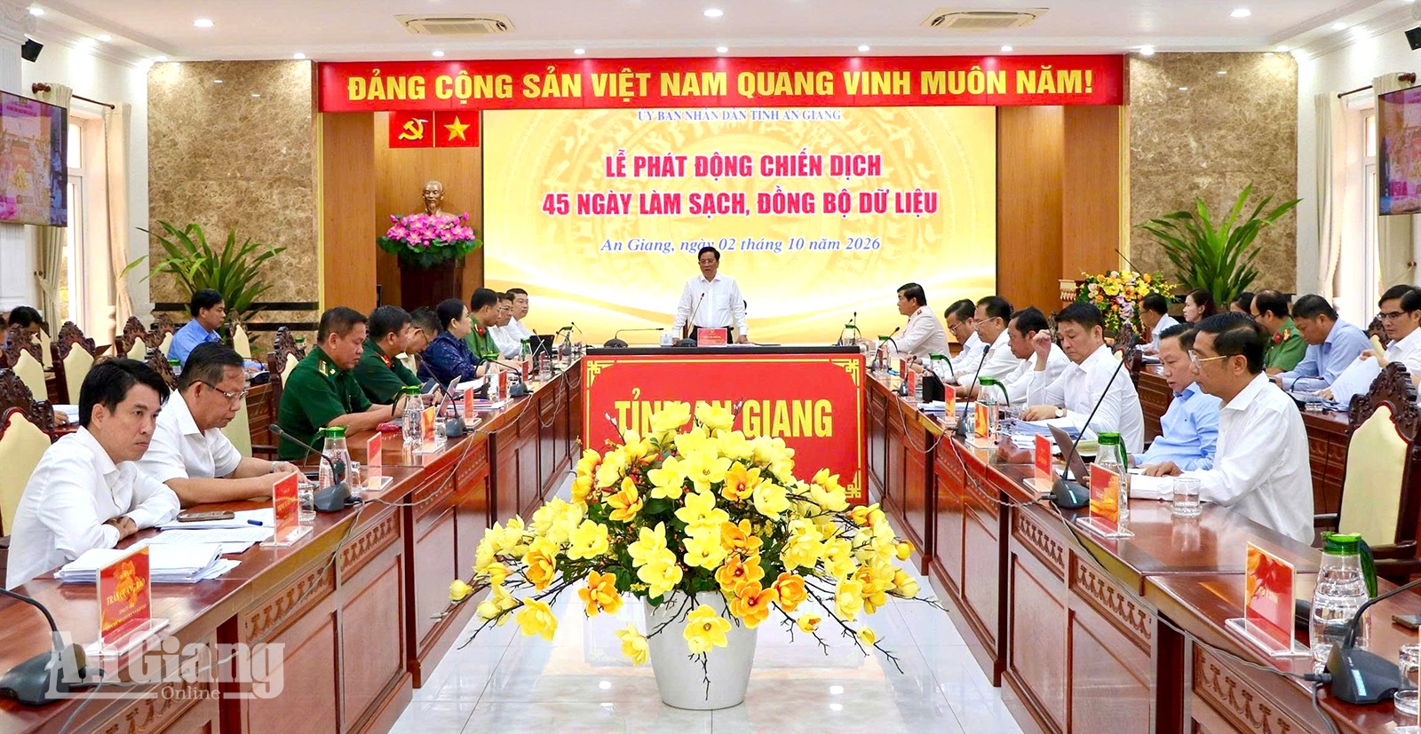An Giang phấn đấu 80% công dân sử dụng tài khoản định danh điện tử mức độ 2