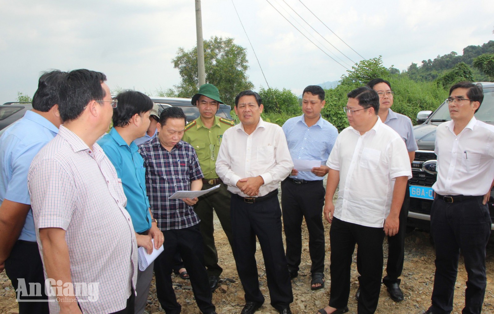 Phó Chủ tịch UBND tỉnh An Giang Ngô Công Thức kiểm tra, khảo sát mở rộng kênh Vĩnh Tế và các mỏ đá