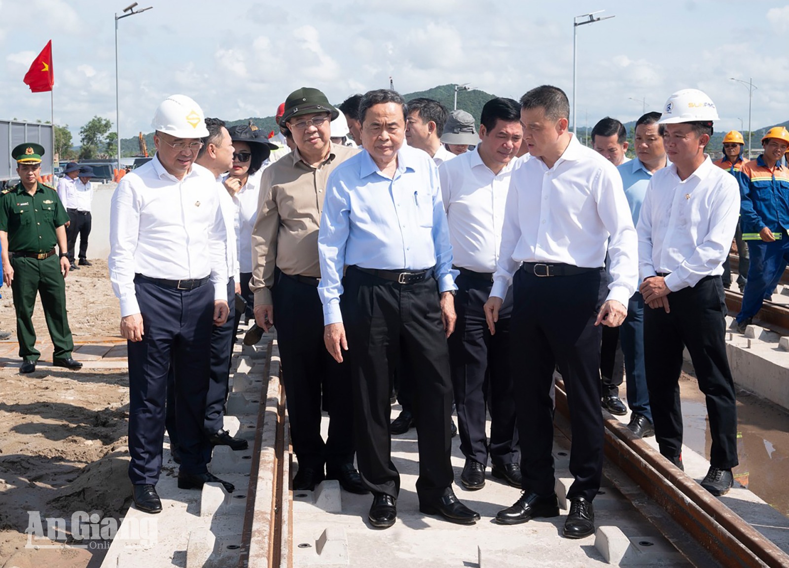 Chủ tịch Quốc hội Trần Thanh Mẫn kiểm tra tiến độ thi công các công trình phục vụ APEC 2027 tại Phú Quốc