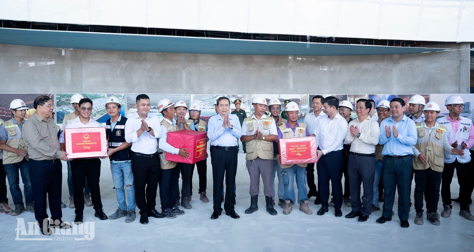 Chủ tịch Quốc hội Trần Thanh Mẫn kiểm tra tiến độ thi công các công trình phục vụ APEC 2027 tại Phú Quốc