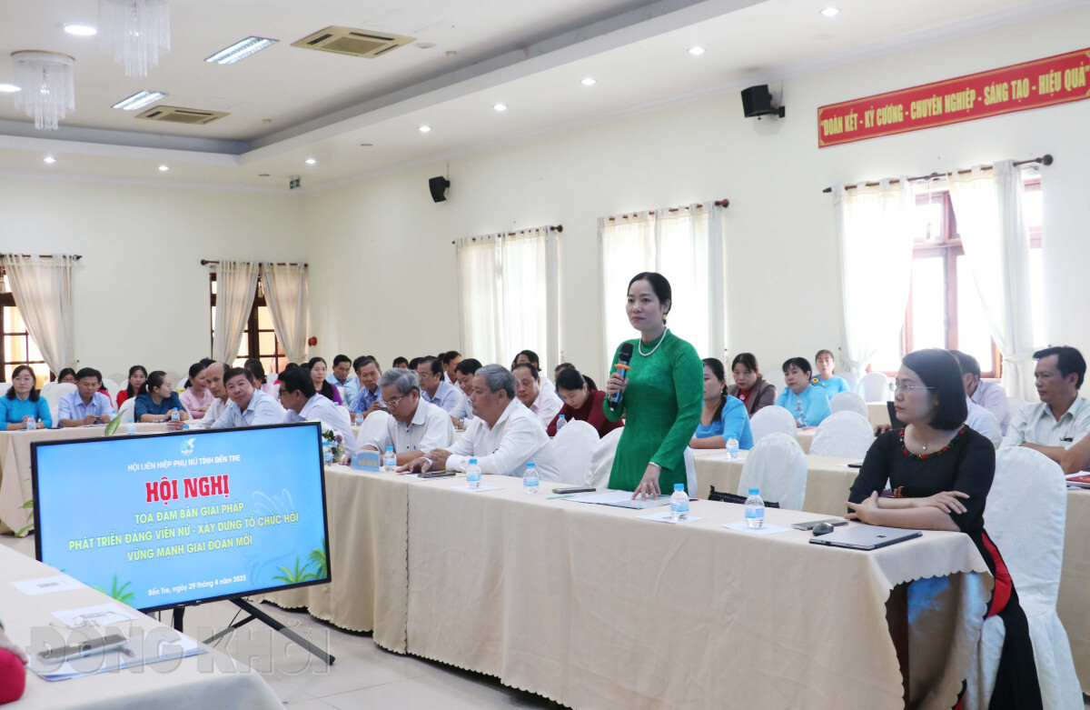 Quan tâm phát triển đảng viên trong hệ thống hội phụ nữ cơ sở