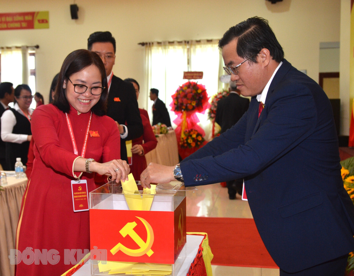 Đại hội đại biểu Đảng bộ Agribank Chi nhánh tỉnh Bến Tre nhiệm kỳ 2025 - 2030