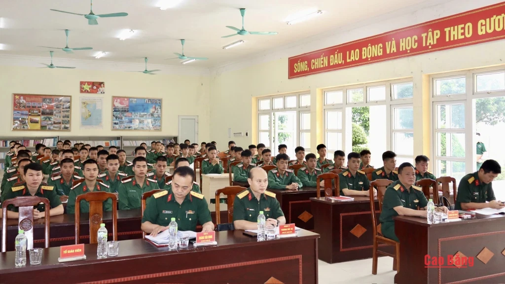 Các học viên tham gia lớp bồi dưỡng.