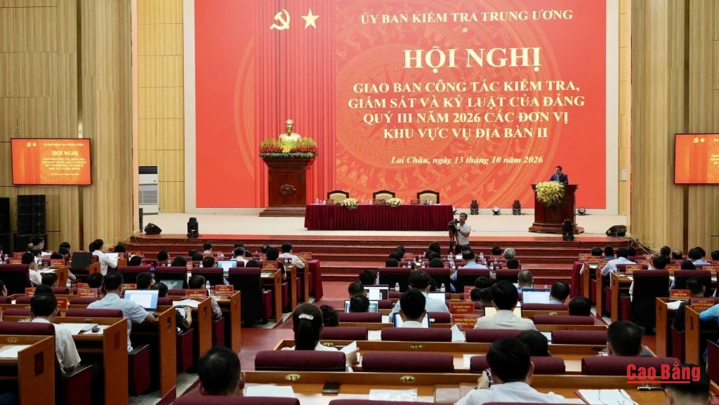 Các đại biểu dự hội nghị.