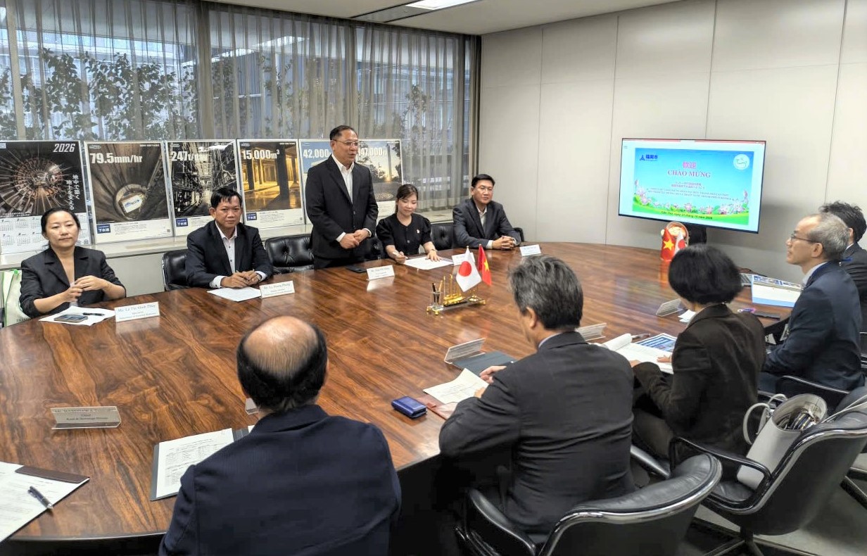Cần Thơ tìm hiểu kinh nghiệm quản lý chất thải tại Fukuoka