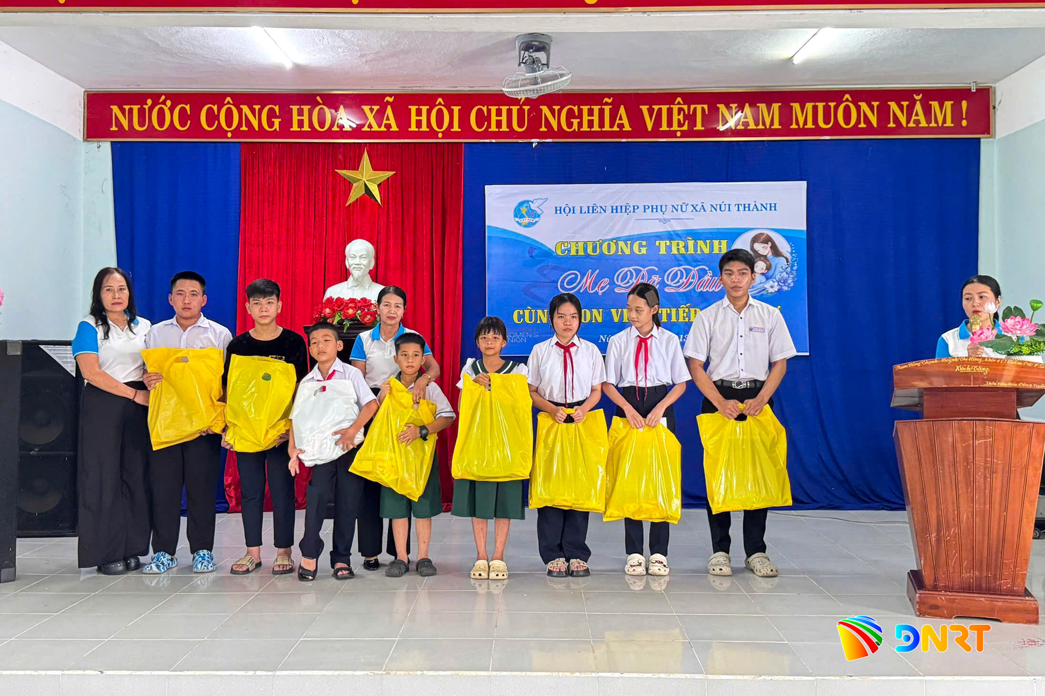 phu nu Nui thanh (1)