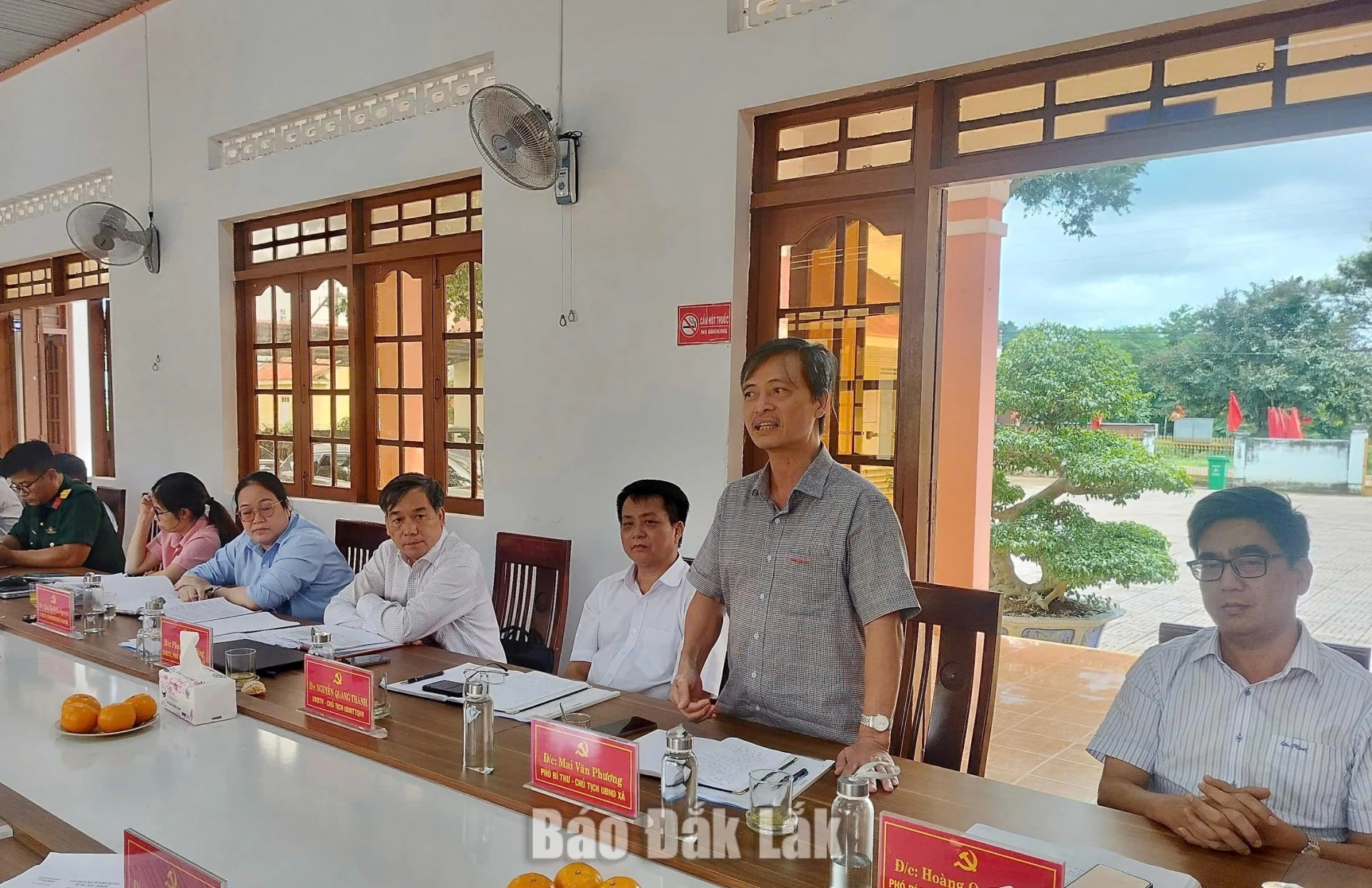 Đại diện Ban Thường vụ Đảng ủy xã Dur Kmăl báo cáo kết quả thực hiện các nội dung kiểm tra, giám sát và những khó khăn, hạn chế tại địa phương.