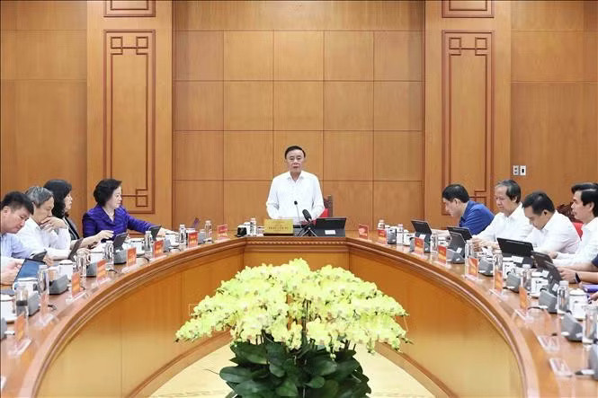 Đồng chí Trần Cẩm Tú, Ủy viên Bộ Chính trị, Thường trực Ban Bí thư phát biểu. Ảnh: An Đăng/TTXVN