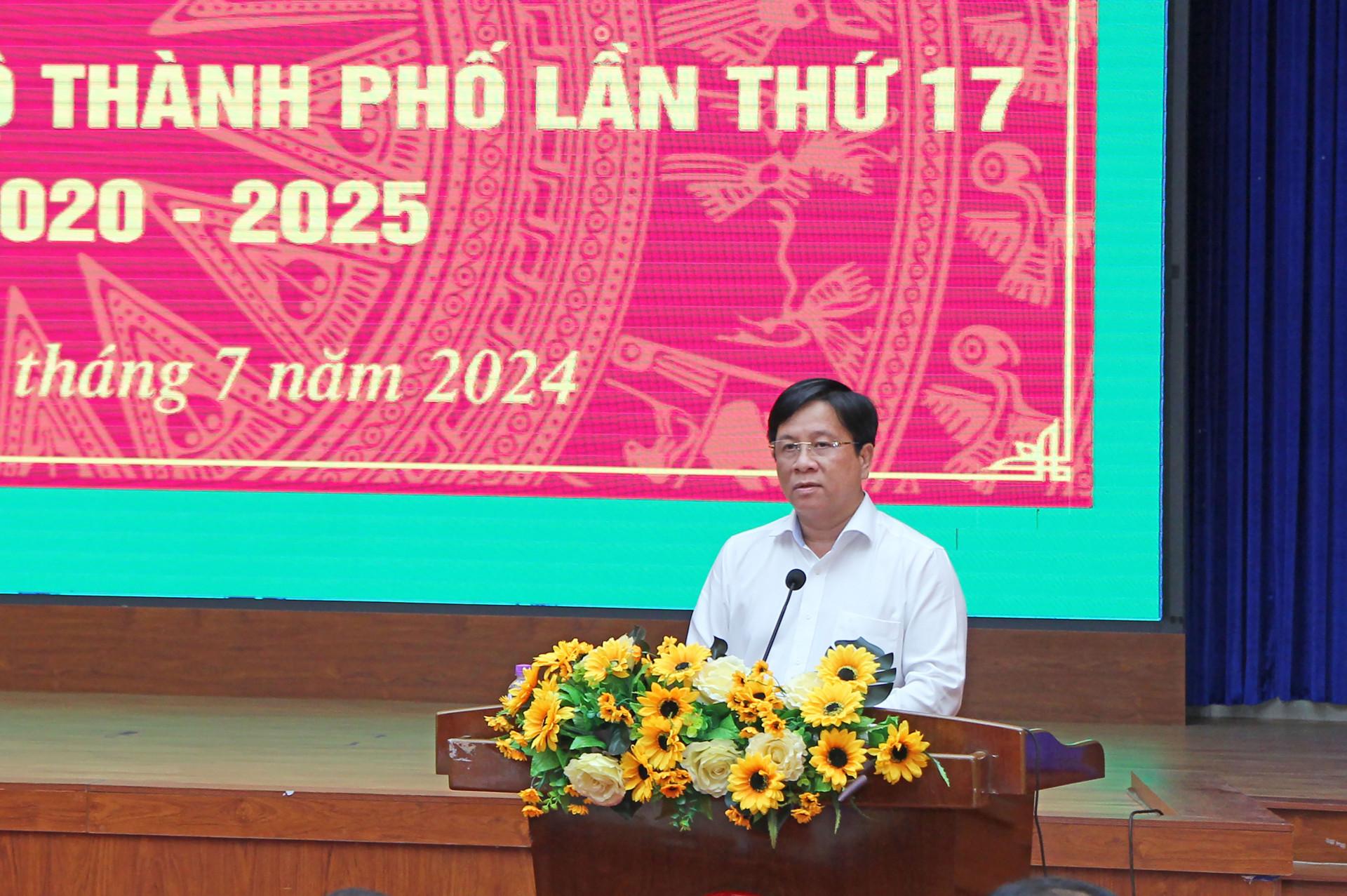 Đồng chí Hồ Văn Mừng phát biểu khai mạc.