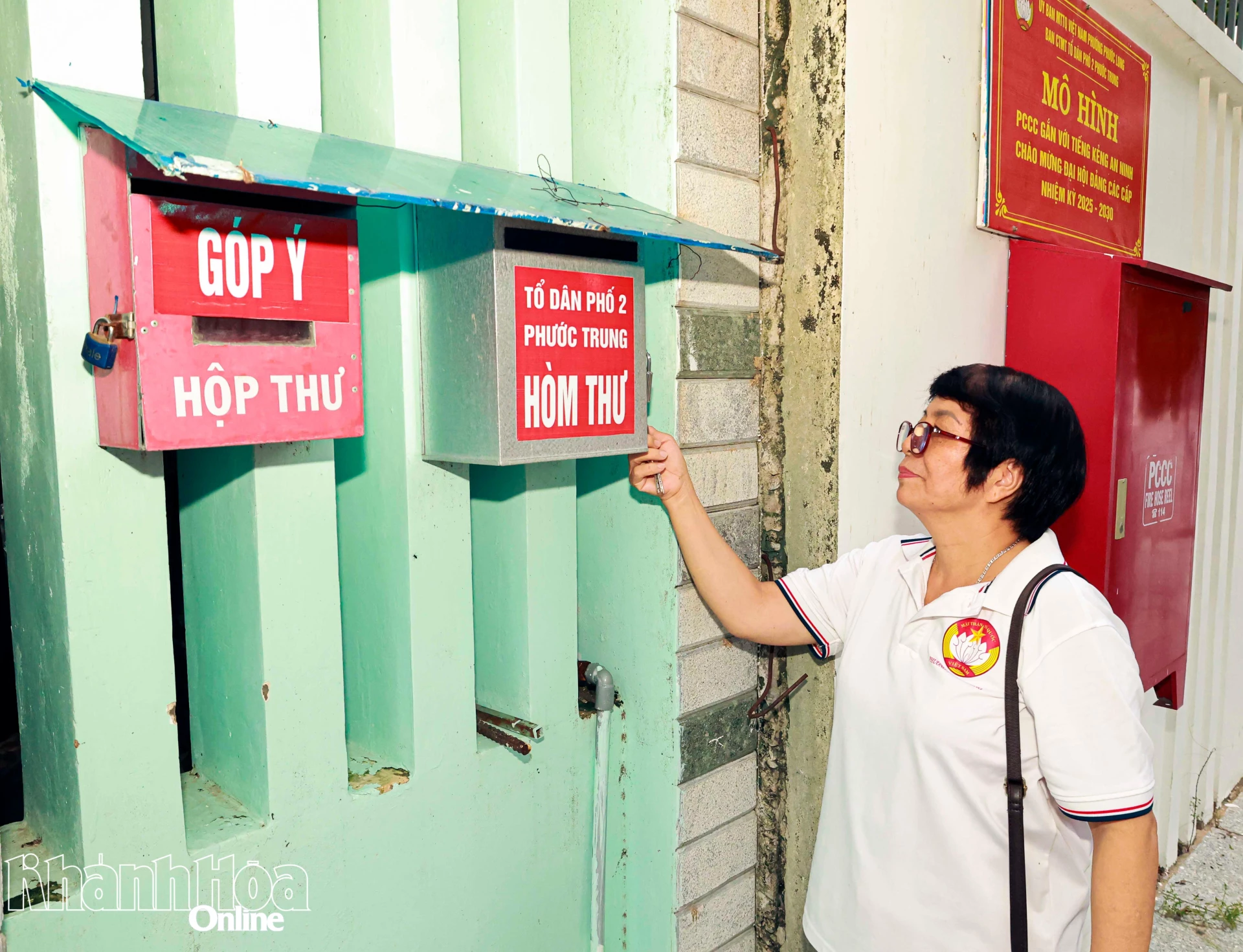 Hòm thư lấy ý kiến góp ý của ngưởi dân ở TDP 2 Phước Trung, phường Nam Nha Trang.