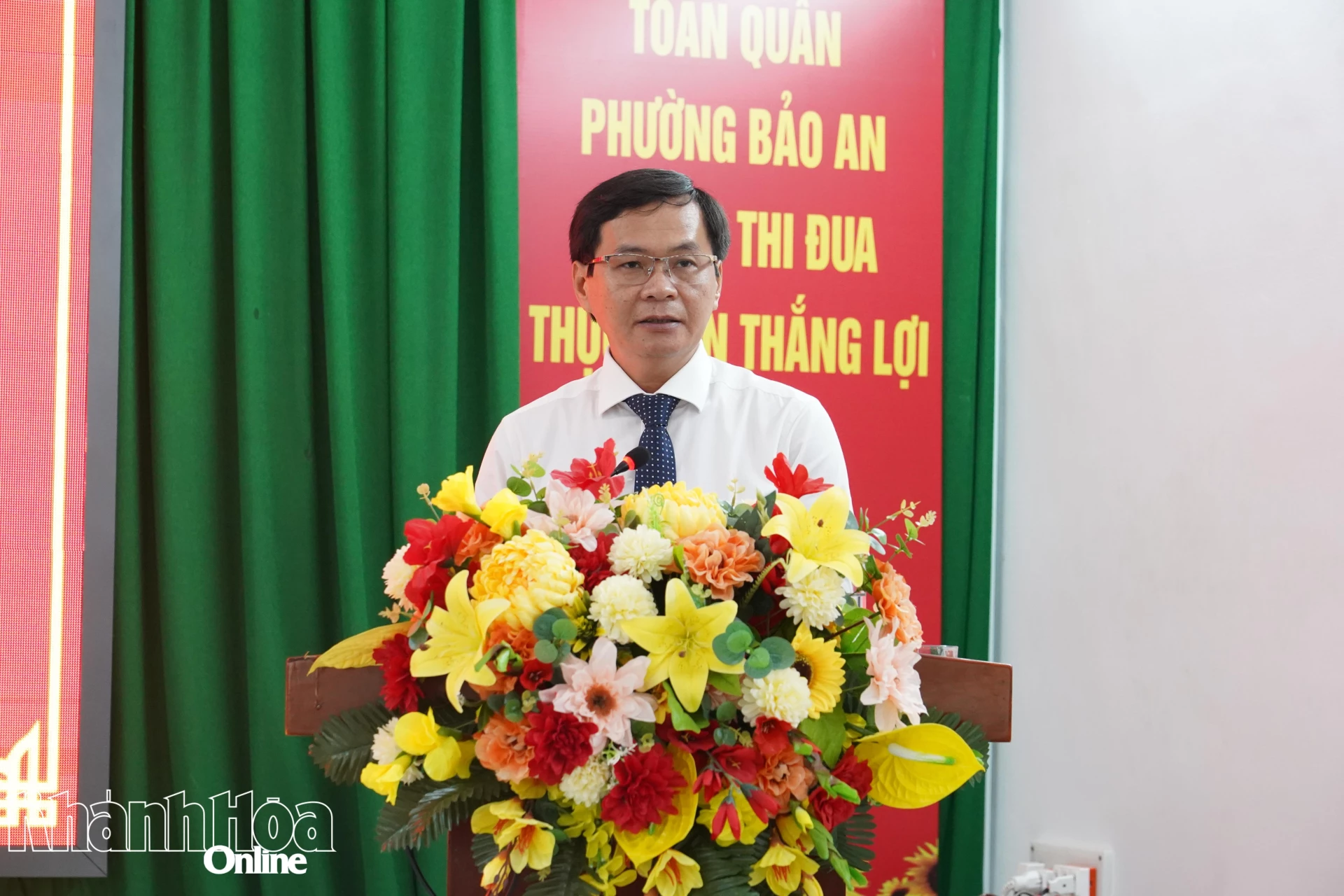 Ông Trần Văn Thống - Bí thư Đảng uỷ phường Bảo An phát biểu tại hội nghị.