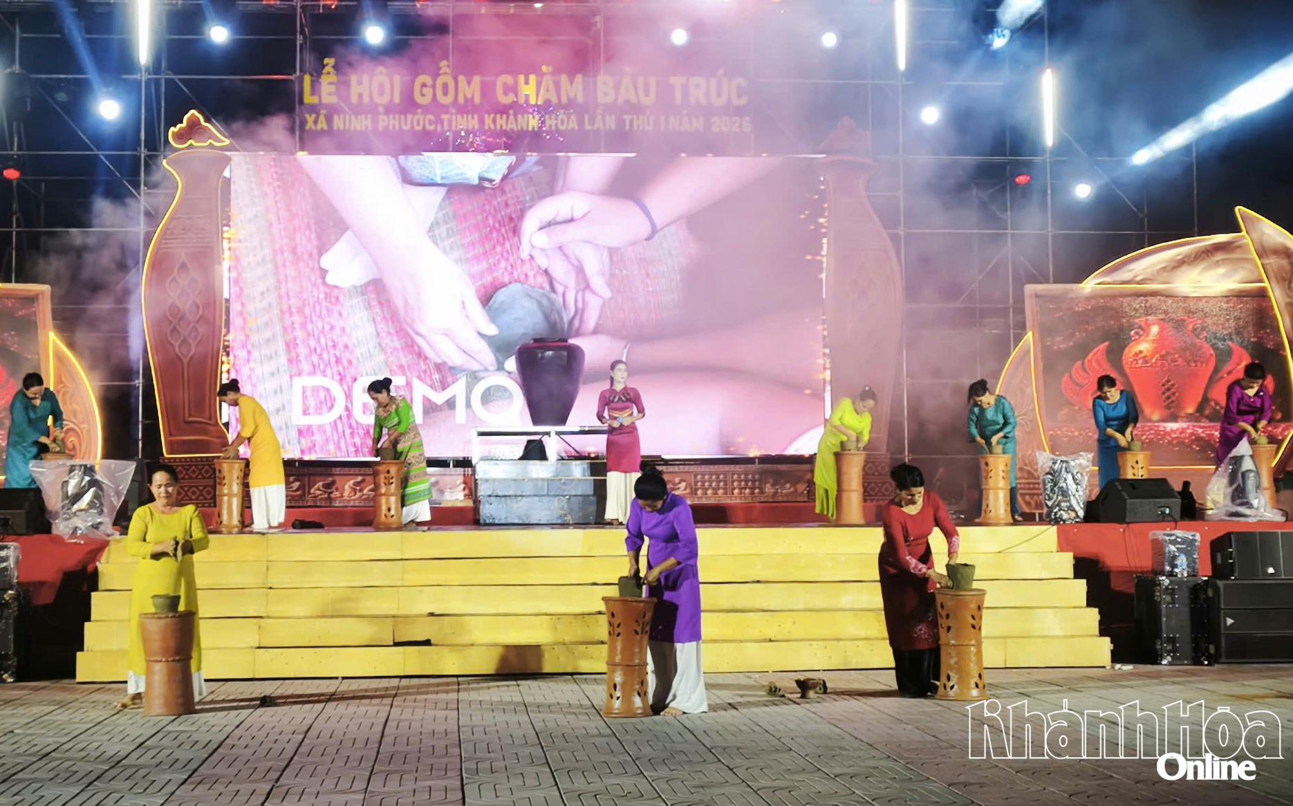 Chương trình nghệ thuật khai mạc lễ hội gốm Chăm Bàu Trúc với chủ đề “Hồn gốm Bàu Trúc” sẽ kể câu chuyện về đất, nghề, nghệ nhân và hành trình gìn giữ di sản gốm Chăm.