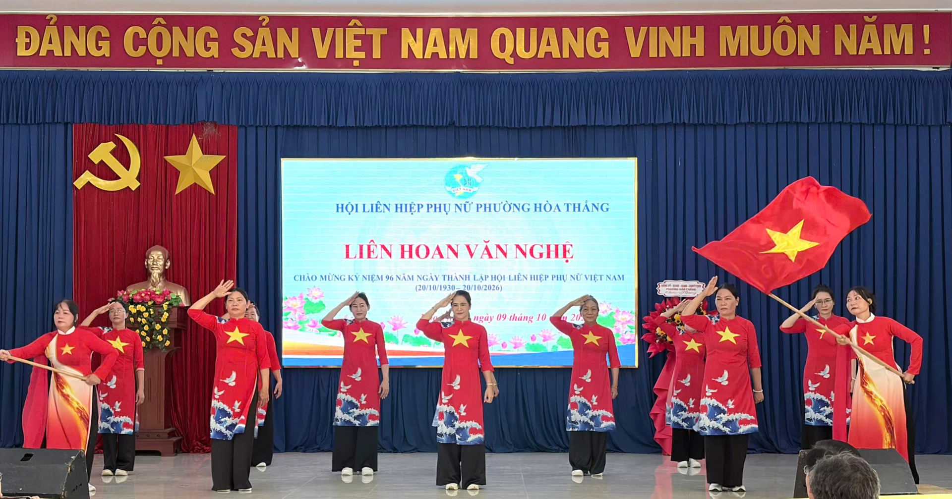 Liên hoan mang đến nhiều tiết mục văn nghệ đặc sắc.
