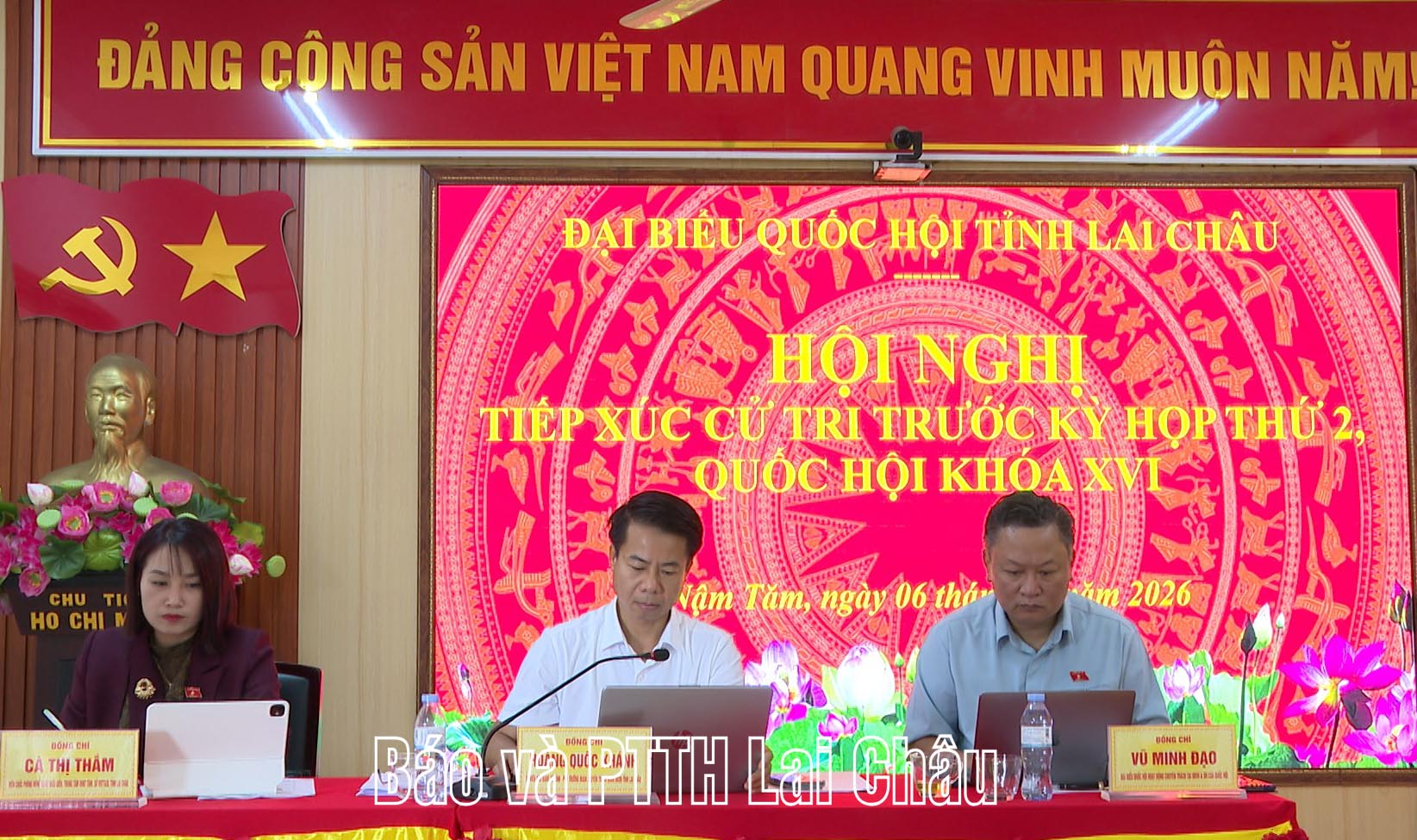 chủ trì