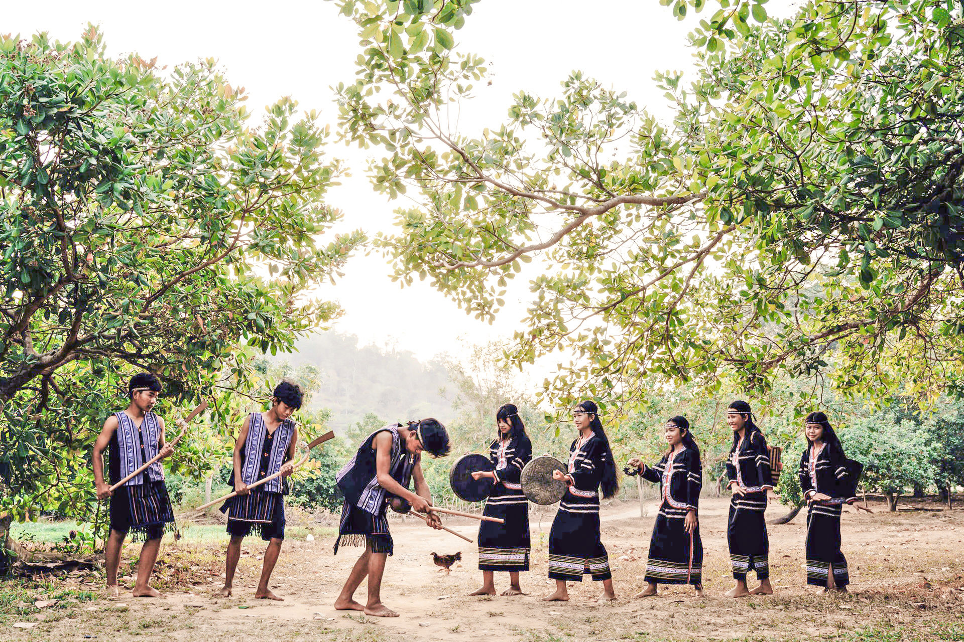 cac-gia-tri-van-hoa-truyen-thong-cua-dong-bao-dtts-luon-duoc-tinh-quan-tam-giu-gin-va-phat-huy.jpg