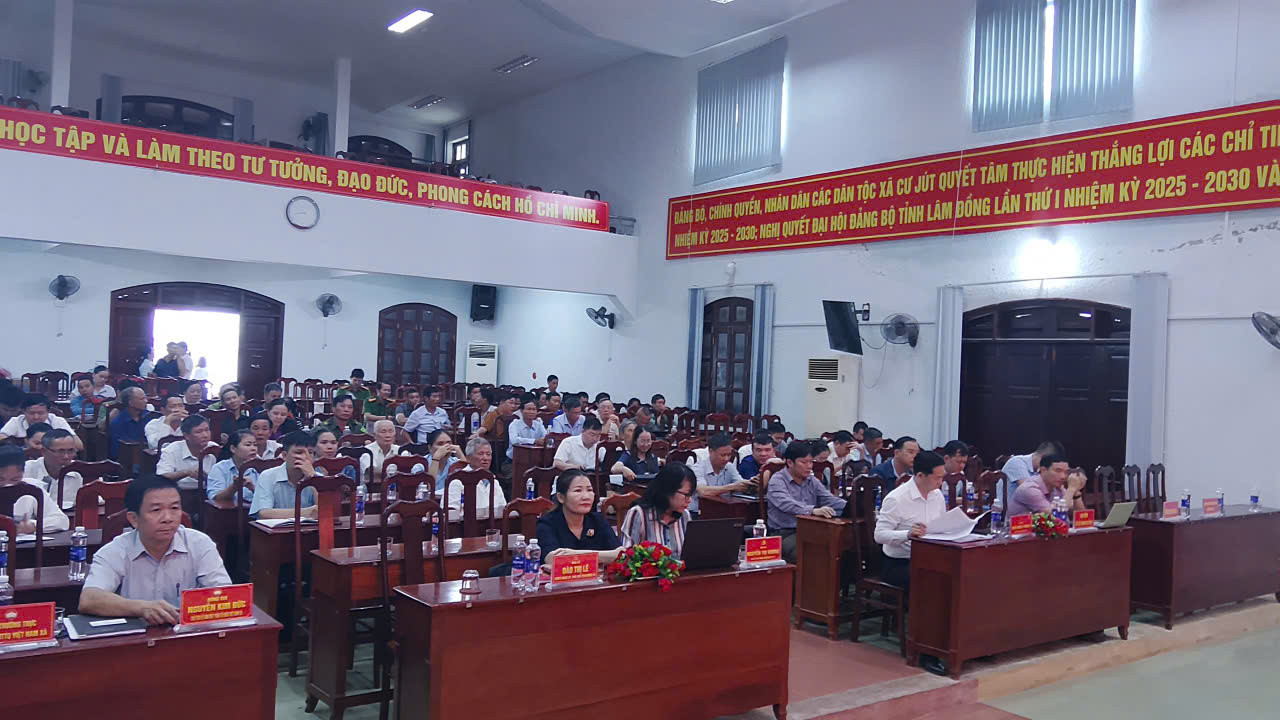 Đại biểu, cử tri tham gia