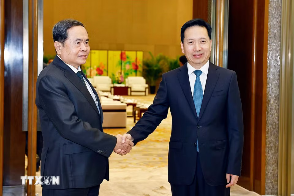 Chủ tịch Quốc hội Trần Thanh Mẫn tiếp Bí thư Tỉnh ủy, Chủ nhiệm Ủy ban Thường vụ Nhân đại tỉnh Thiểm Tây (Trung Quốc) Triệu Nhất Đức. (Ảnh: Doãn Tấn/TTXVN)