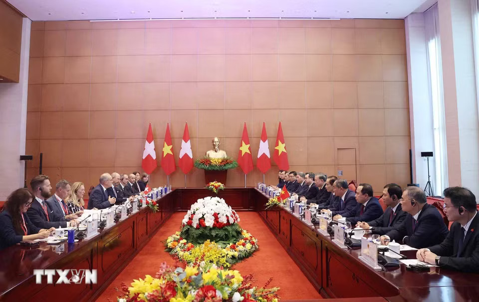 Tổng Bí thư, Chủ tịch nước Tô Lâm hội đàm với Tổng thống Thụy Sĩ Guy Parmelin. (Ảnh: Thống Nhất/TTXVN)