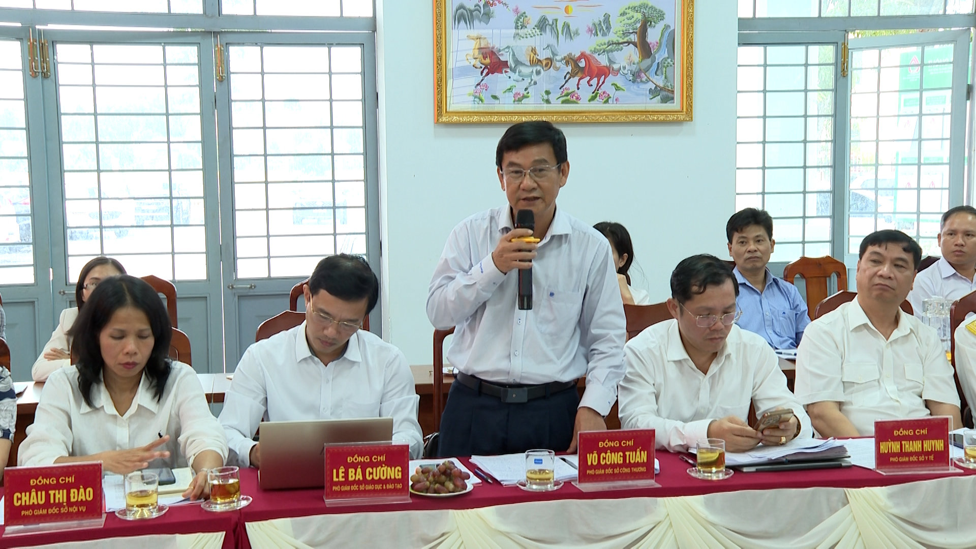 pct tuan lam viec tai xa quang phu.00_02_52_02.Still009