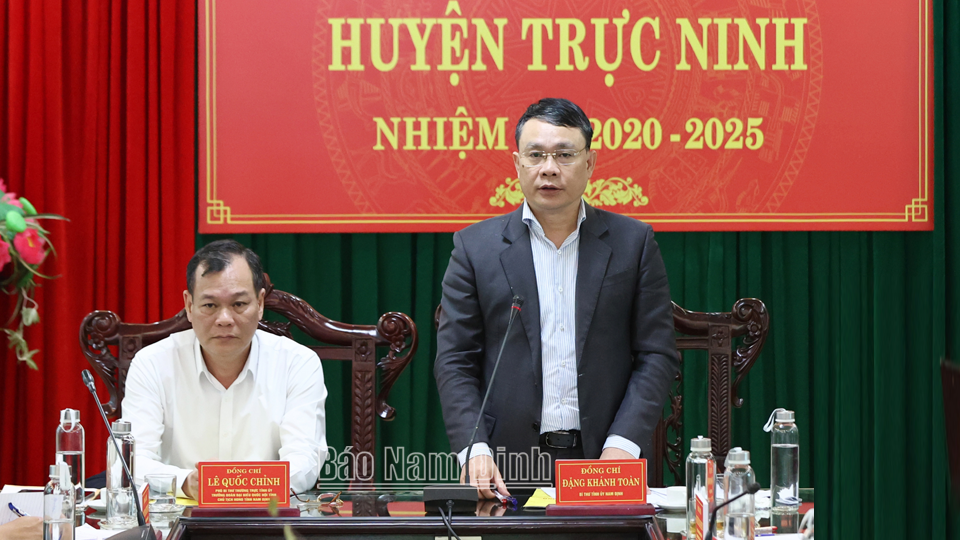 Đồng chí Bí thư Tỉnh uỷ Đặng Khánh Toàn phát biểu chỉ đạo tại buổi làm việc.