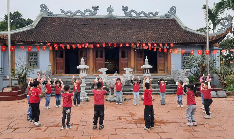 Về đền thờ Trạng nguyên Vũ Duệ