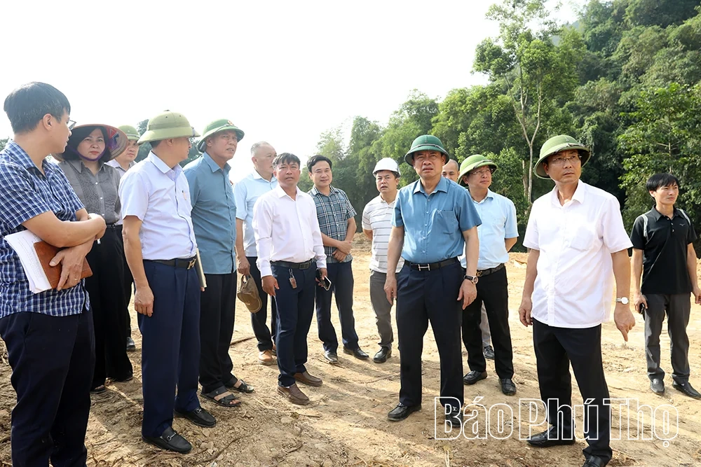 Kiểm tra tiến độ dự án đường liên kết vùng Hòa Bình - Hà Nội và cao tốc Hòa Bình - Mộc Châu