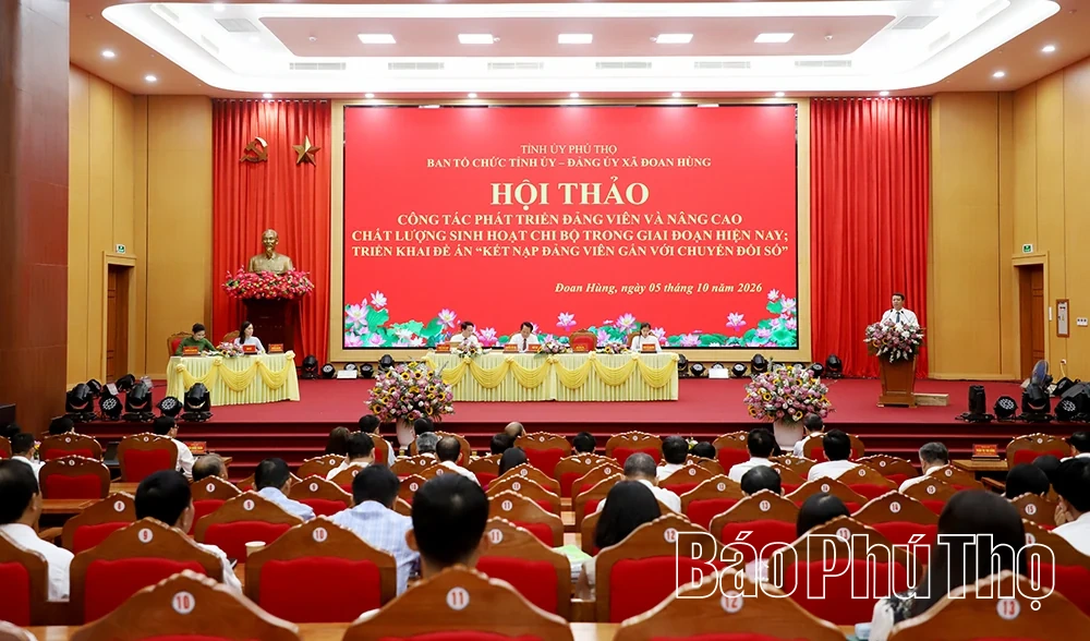 Nâng cao chất lượng sinh hoạt chi bộ, phát triển đảng viên gắn với chuyển đổi số