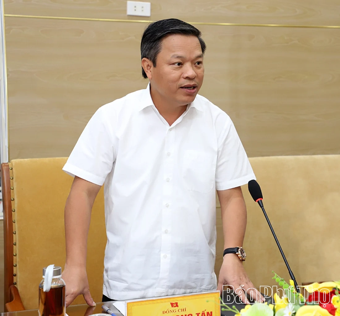 Quyết tâm triển khai dự án Khu dịch vụ đô thị, văn hóa, thể thao và sân golf Ao Châu tại xã Hạ Hòa