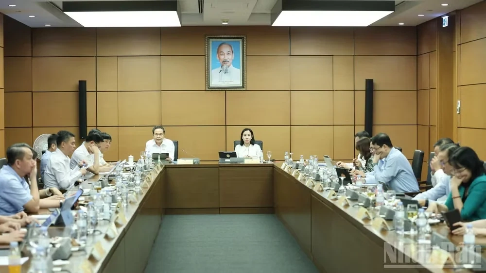 Hôm nay, Quốc hội thảo luận tại tổ về 7 dự án luật