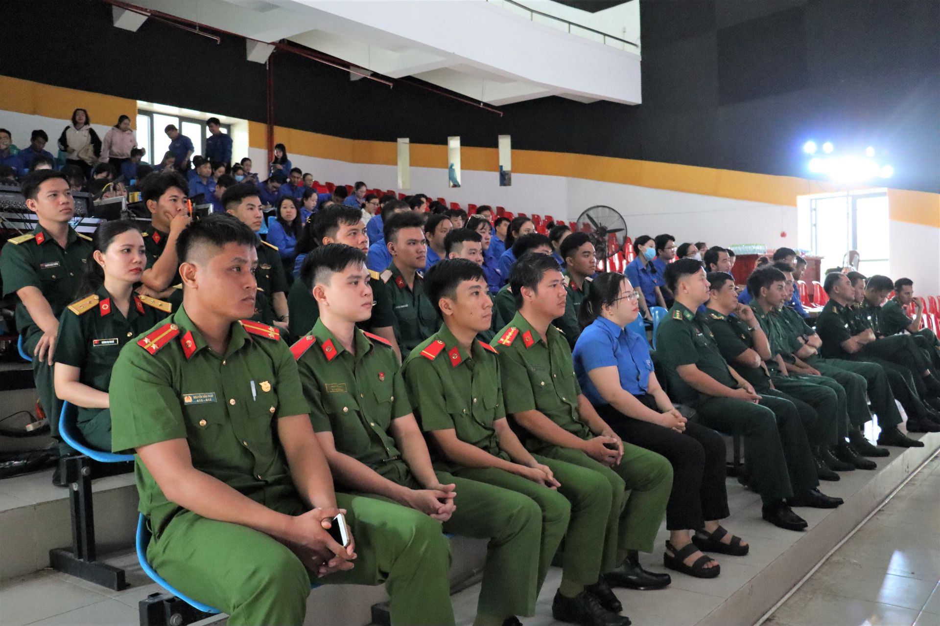 Tỉnh đoàn tổ chức chương trình sinh hoạt chuyên đề chính trị