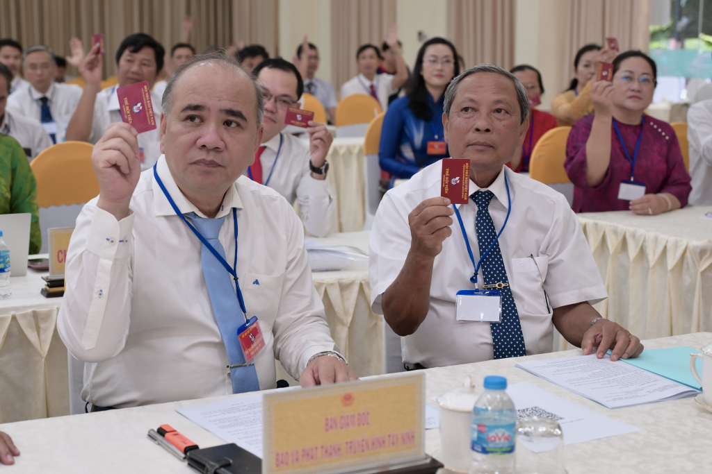 29.9.2026-TinTH-Dai_hoi_dai_bieu_Hoi_Nha_bao_tinh_Tay_Ninh_to_chuc_phien_tru_bi00001.jpg (4.76 MB)