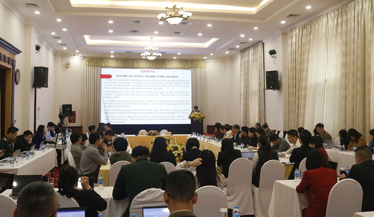 N&acirc;ng cao chất lượng t&aacute;c phẩm b&aacute;o ch&iacute; đa phương tiện về bảo vệ nền tảng tư tưởng của Đảng trong bối cảnh mới