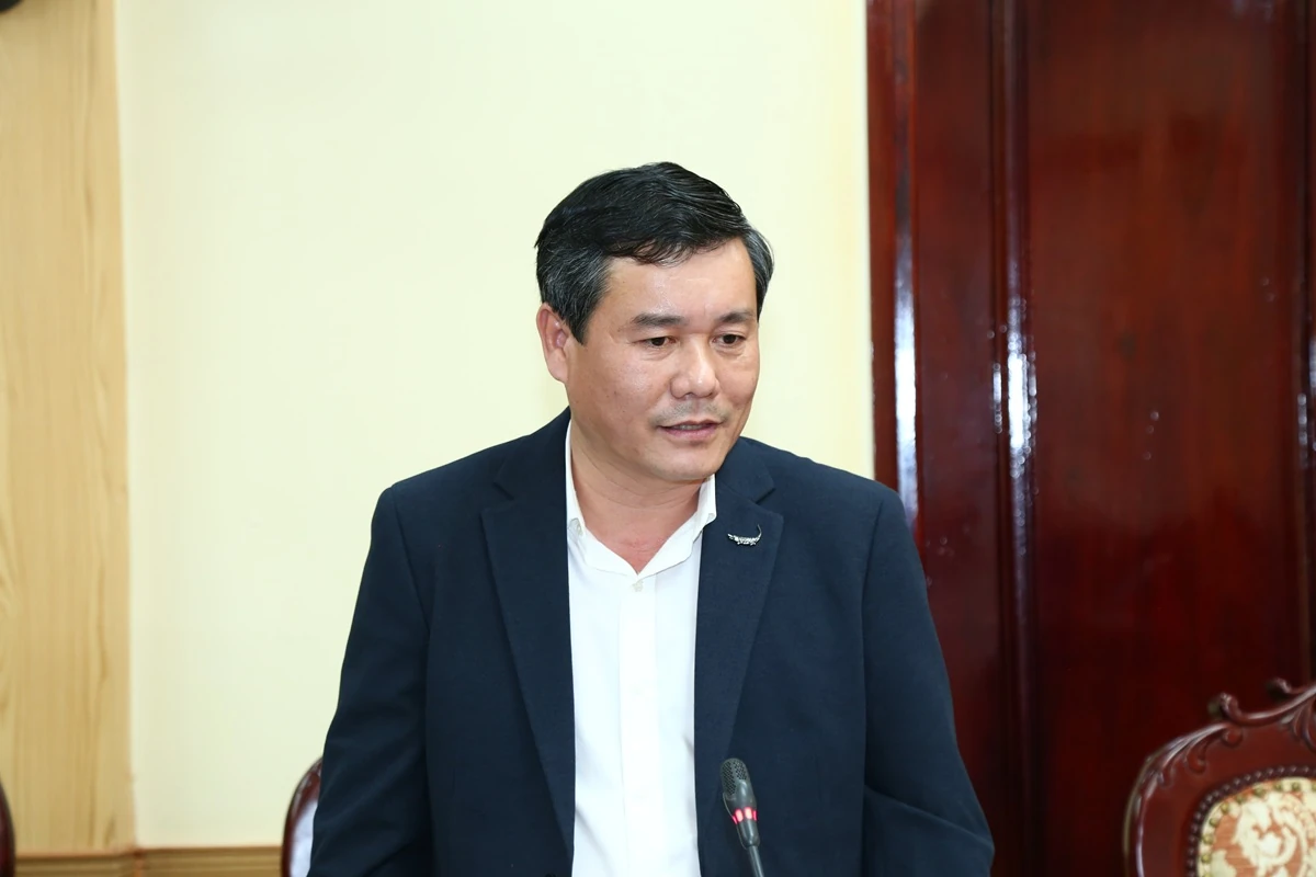 Ph&oacute; B&iacute; thư Thường trực Tỉnh ủy Nguyễn Hồng Phong thăm, l&agrave;m việc tại x&atilde; Thiệu Trung v&agrave; Thiệu H&oacute;a