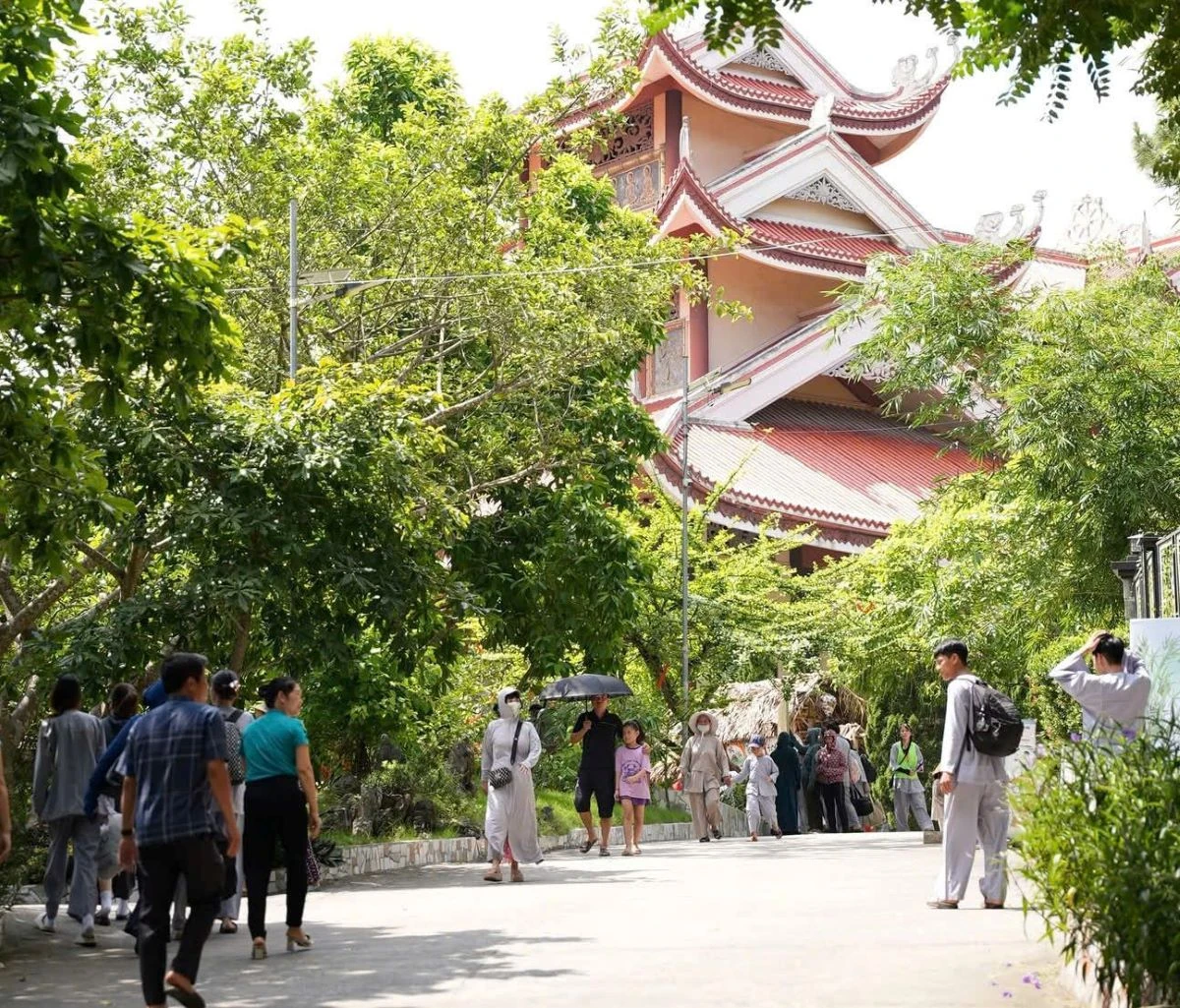  Về miền du lịch t&acirc;m linh xứ Thanh 