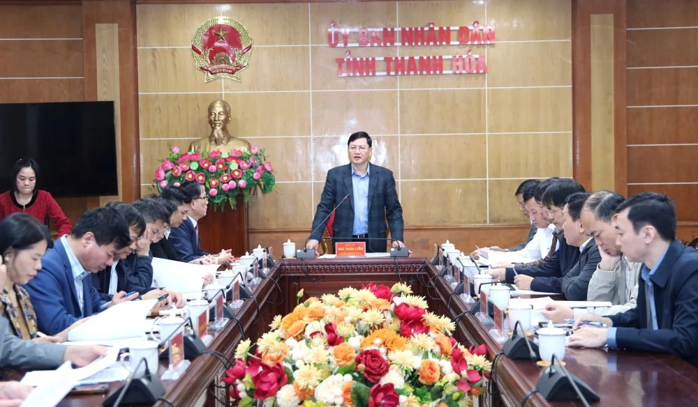 Th&aacute;o gỡ vướng mắc, tạo điều kiện thuận lợi để Tổng C&ocirc;ng ty CP Hợp Lực triển khai c&aacute;c dự &aacute;n tr&ecirc;n địa b&agrave;n tỉnh