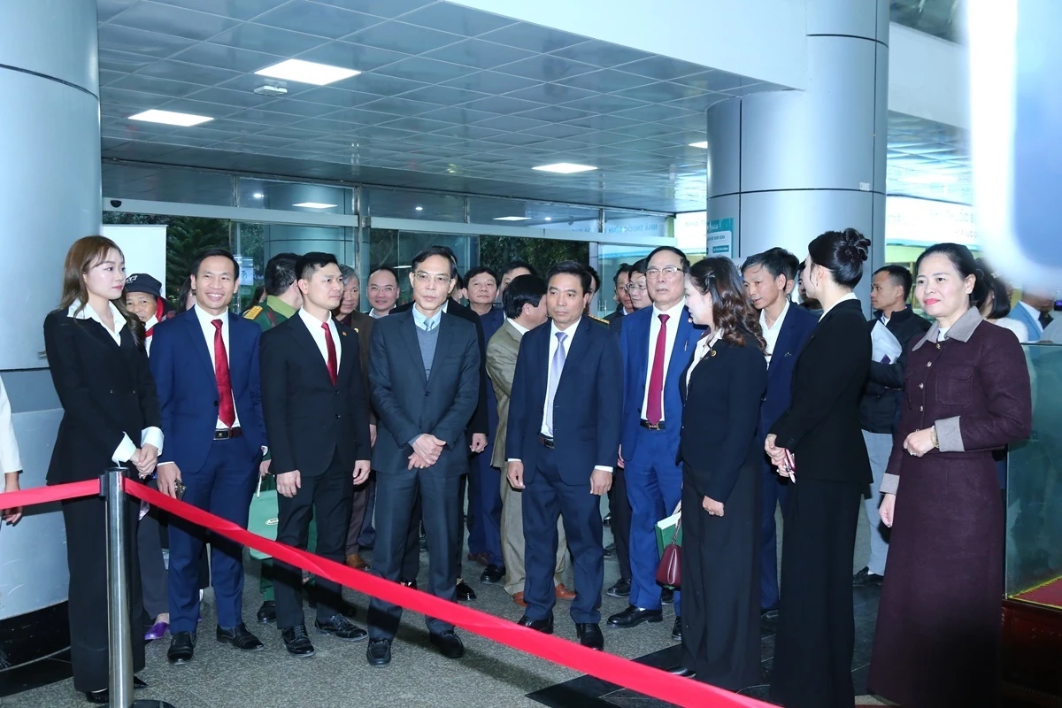 Tổng C&ocirc;ng ty Cổ phần Hợp Lực khai trương hệ thống thiết bị c&ocirc;ng nghệ cao v&agrave; quản trị th&ocirc;ng minh