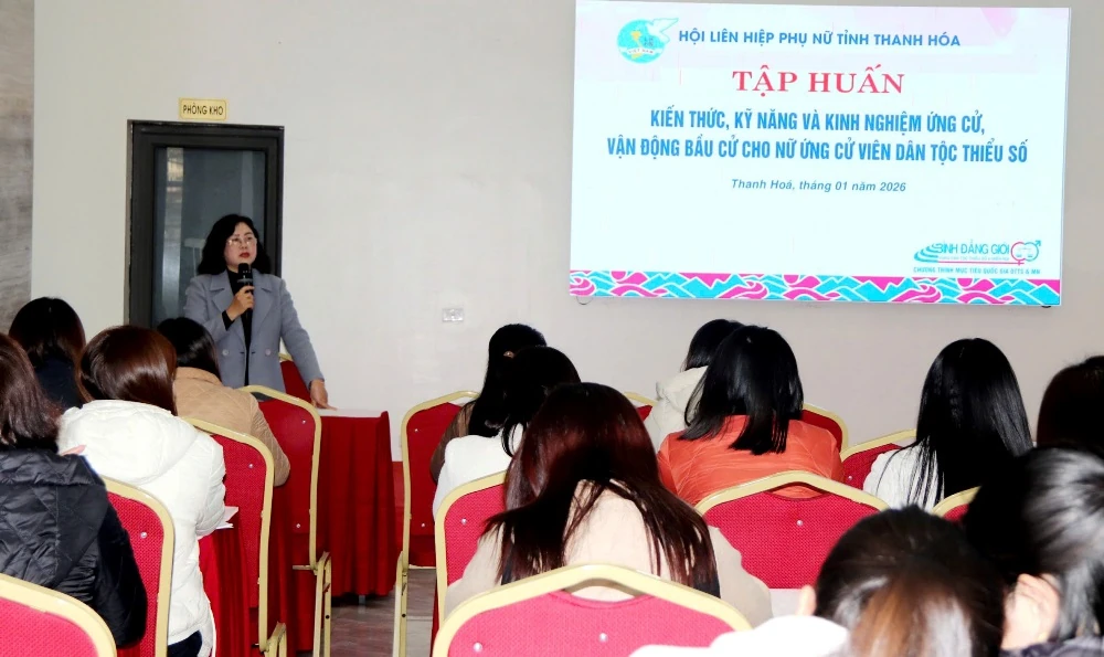 Tập huấn kỹ năng ứng cử, vận động bầu cử cho nữ ứng cử vi&ecirc;n d&acirc;n tộc thiểu số