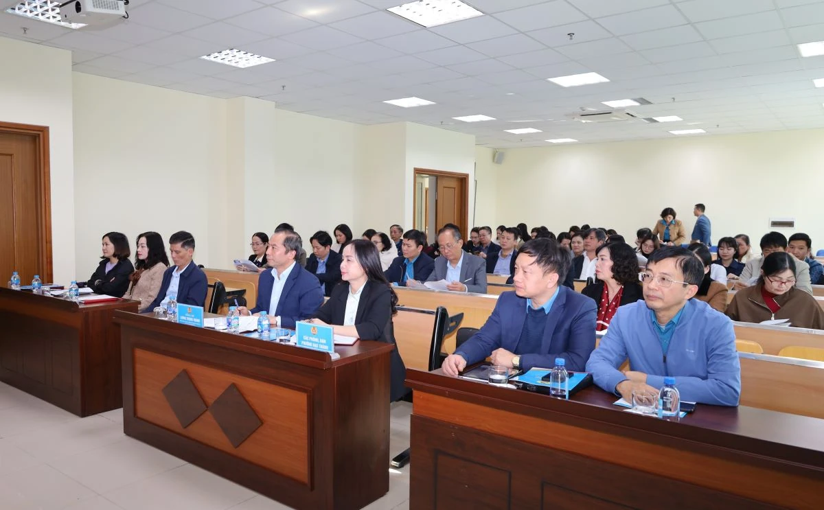 X&acirc;y dựng C&ocirc;ng đo&agrave;n phường Hạc Th&agrave;nh vững mạnh, v&igrave; đo&agrave;n vi&ecirc;n, nguời lao động