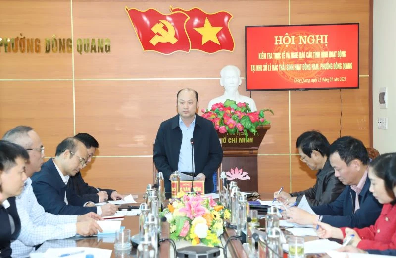 Khẩn trương xử lý tình trạng phát tán mùi hôi tại bãi rác Đông Nam