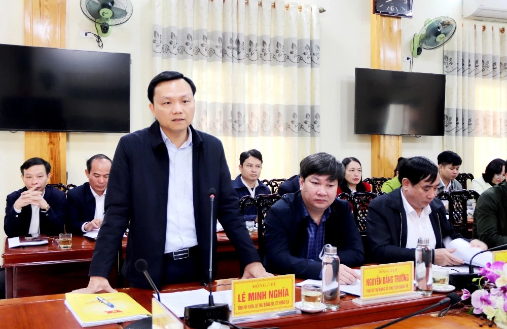 Ph&oacute; Chủ tịch Thường trực HĐND tỉnh gi&aacute;m s&aacute;t c&ocirc;ng t&aacute;c bầu cử ĐBQH v&agrave; đại biểu HĐND c&aacute;c cấp