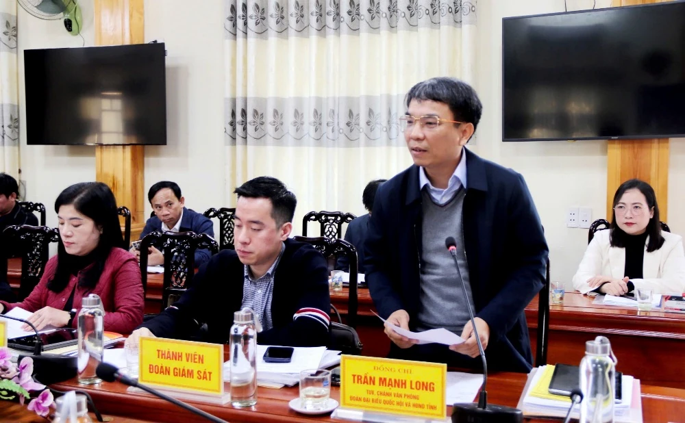 Ph&oacute; Chủ tịch Thường trực HĐND tỉnh gi&aacute;m s&aacute;t c&ocirc;ng t&aacute;c bầu cử ĐBQH v&agrave; đại biểu HĐND c&aacute;c cấp