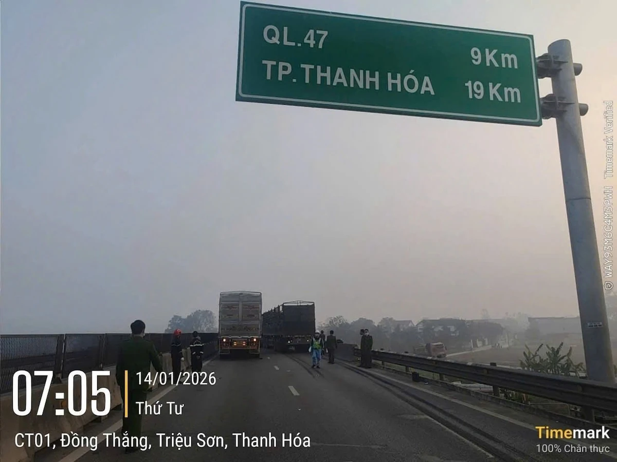 Tai nạn giao thông đặc biệt nghiêm trọng trên cao tốc Bắc - Nam đoạn qua tỉnh Thanh Hóa