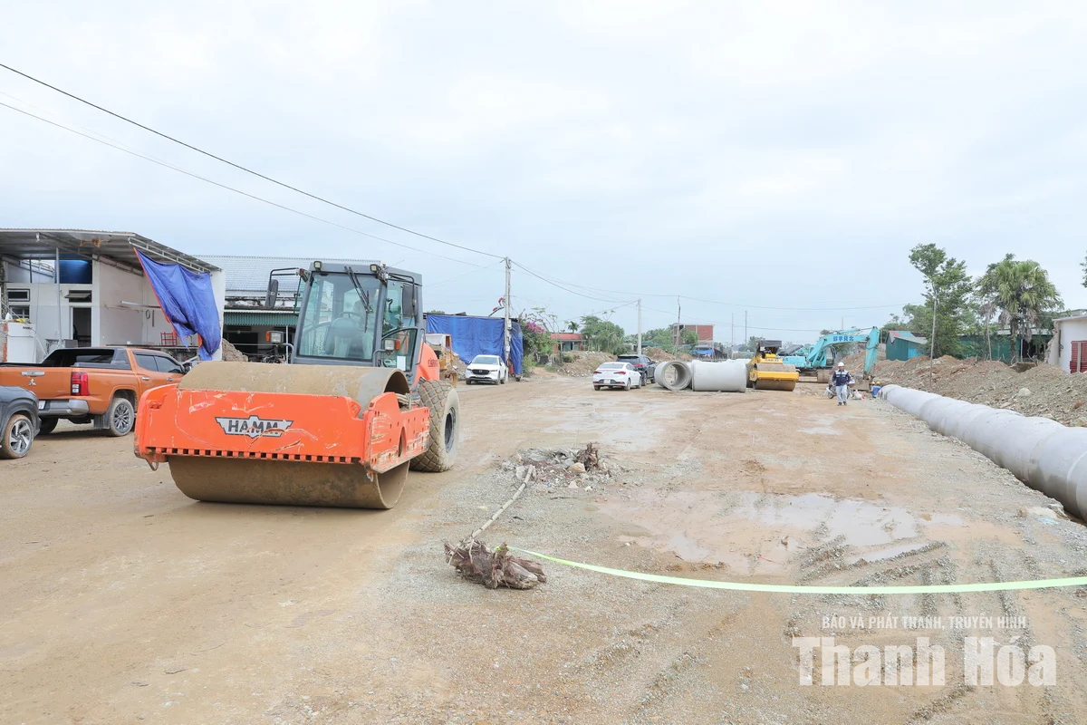 Tập trung nhân lực, thiết bị thi công các dự án đầu tư công trọng điểm