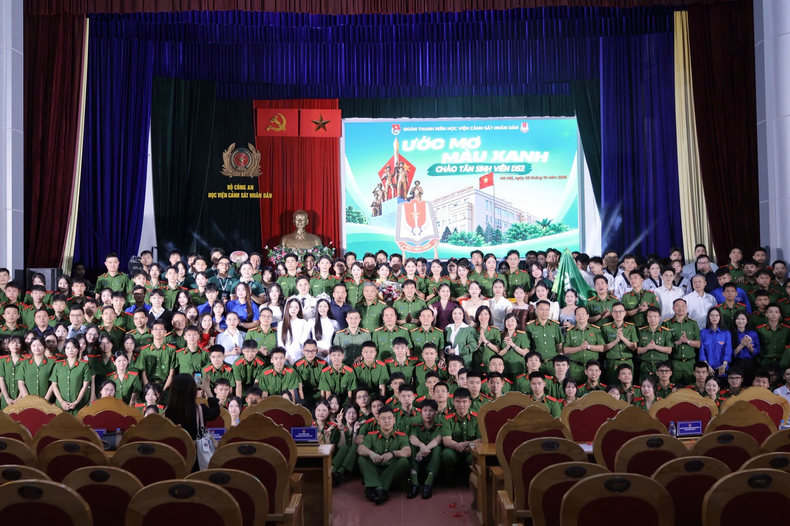2aOboR3Xhr0dphQ8vhelnR2Vf4kY7YqJul9eTiL2.jpg