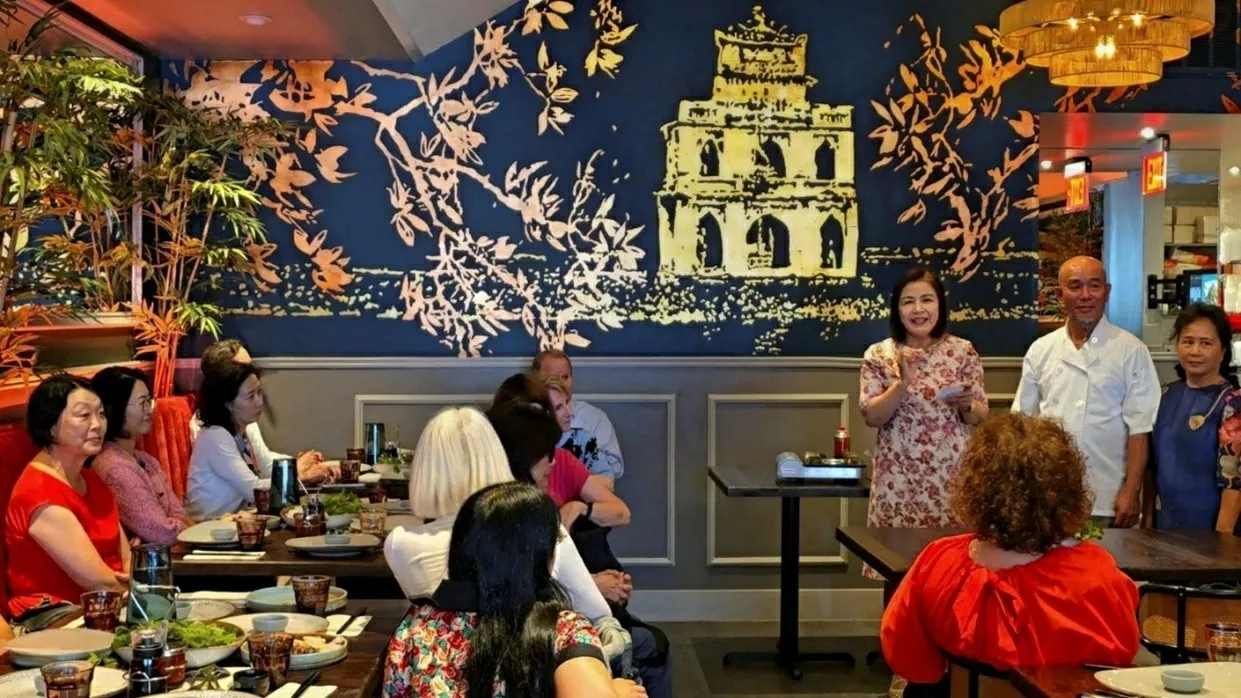 Giới thiệu ẩm thực Việt cho bạn bè quốc tế tại San Francisco (Hoa Kỳ)