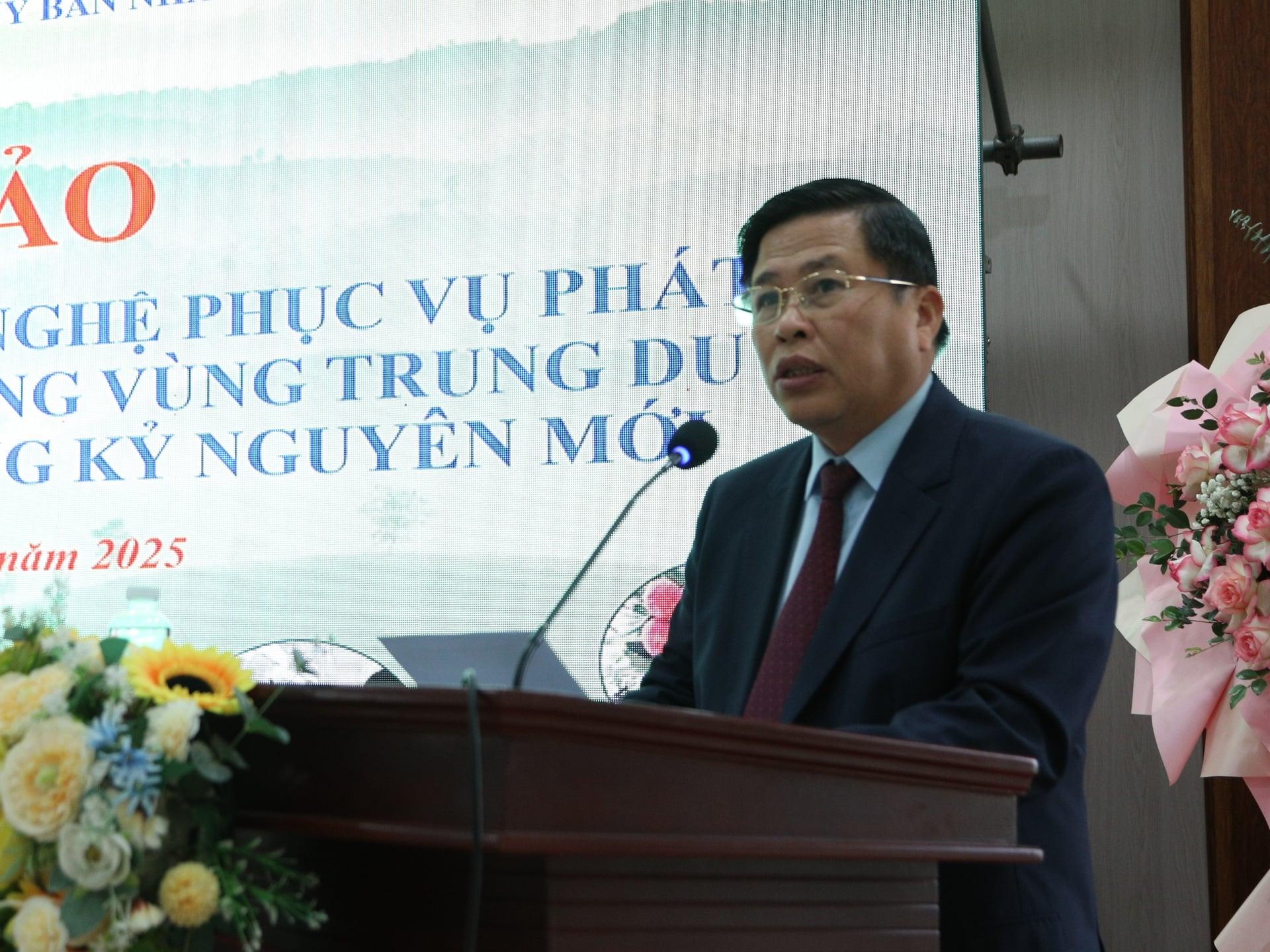 Phó Chủ tịch UBND tỉnh Phú Thọ Đinh Công Sứ cho biết, địa phương cần sự đồng hành chặt chẽ của các bộ ngành, viện trường và doanh nghiệp để hiện thực hóa mục tiêu phát triển xanh. Ảnh: Hồng Đức. Phó Chủ tịch UBND tỉnh Phú Thọ Đinh Công Sứ cho biết, địa phương cần sự đồng hành chặt chẽ của các bộ ngành, viện trường và doanh nghiệp để hiện thực hóa mục tiêu phát triển xanh. Ảnh: Hồng Đức.